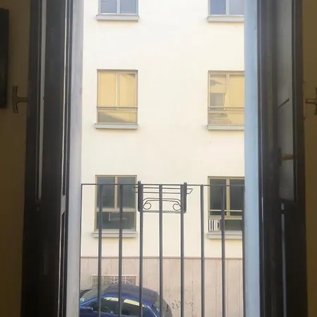 Via Poerio Appartamento