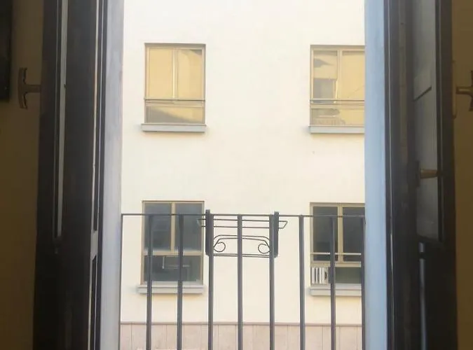 Via Poerio Apartamento